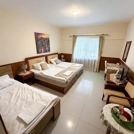 Hotel Raki