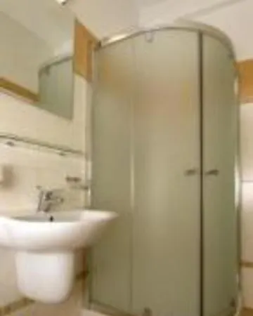 Hotel Raki