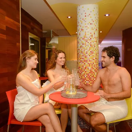 Hotel Raki 3*