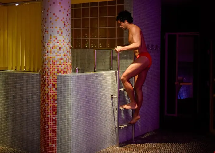 Ξενοδοχείο Raki 3*